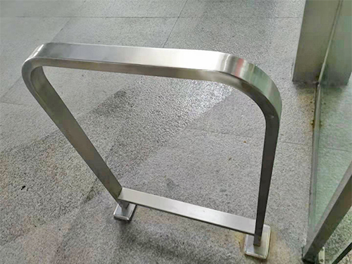 長沙威彎告訴你：影響不銹鋼彎管開裂的原因